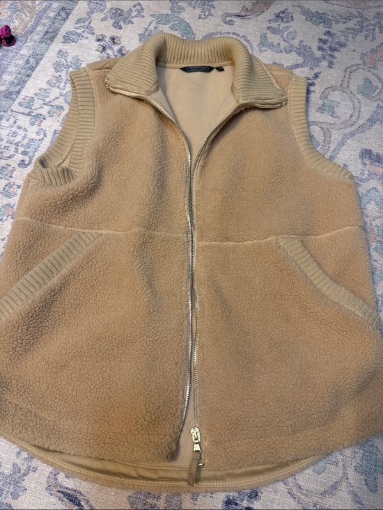 Vineyard Vines Other - Vineyard Vines Men's Tan Fleece Zip-Up Vest